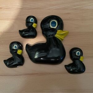 Set of 4, mama and 3 babies, Vintage Chalkware Duck Wall Decor​
